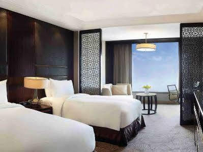 Crowne Plaza Mayur Vihar Noida By Ihg New Delhi